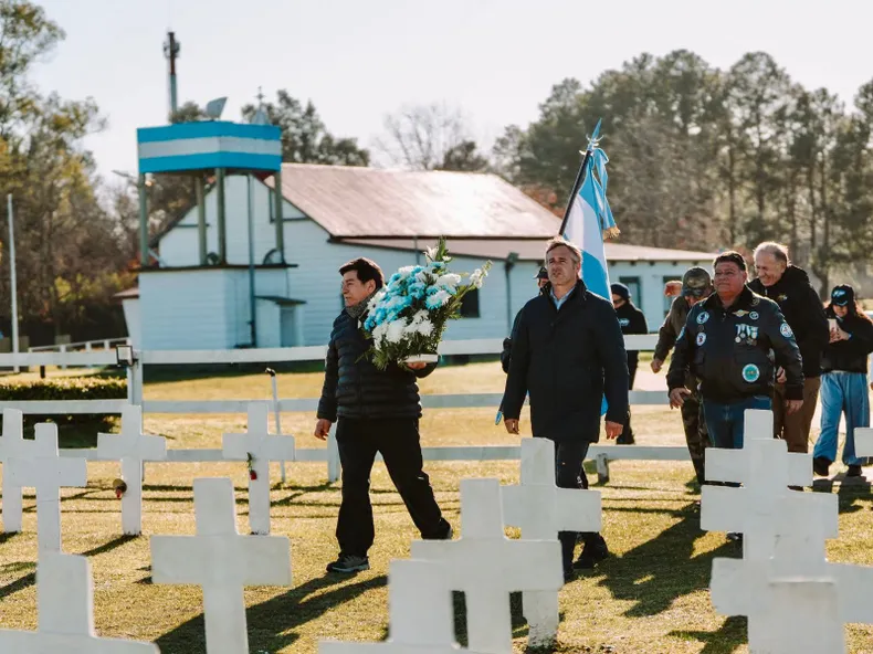 El Municipio acompañó a los veteranos de Malvinas en el Día de la Máxima Resistencia