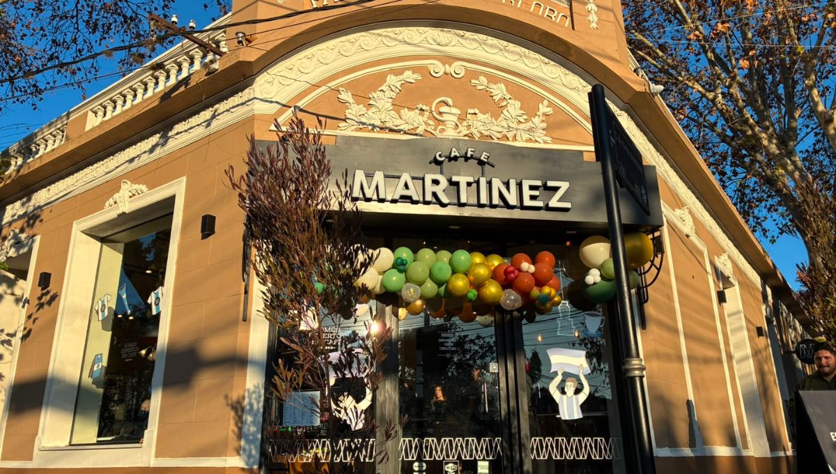 La esquina de Lorenzo López y San Martín volvió a cobrar vida con la apertura de Café Martínez. 