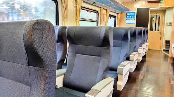 El tren cinco estrellas que unirá Manzanares con Retiro: todos los detalles 