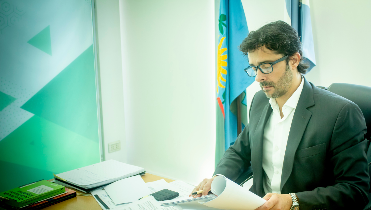 El Defensor del Pueblo del Pilar, Adrián Maciel. 